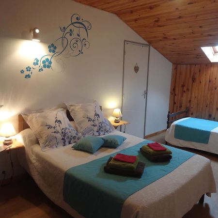 Ferme Auberge Des Pirodelles, Augy Sur Aubois Exterior photo